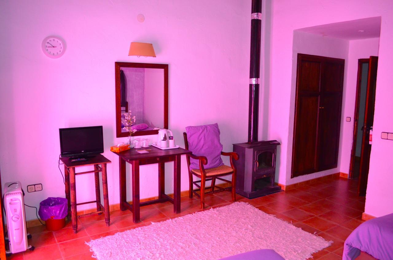 Hotel Restaurante Bandolero Júzcar Esterno foto