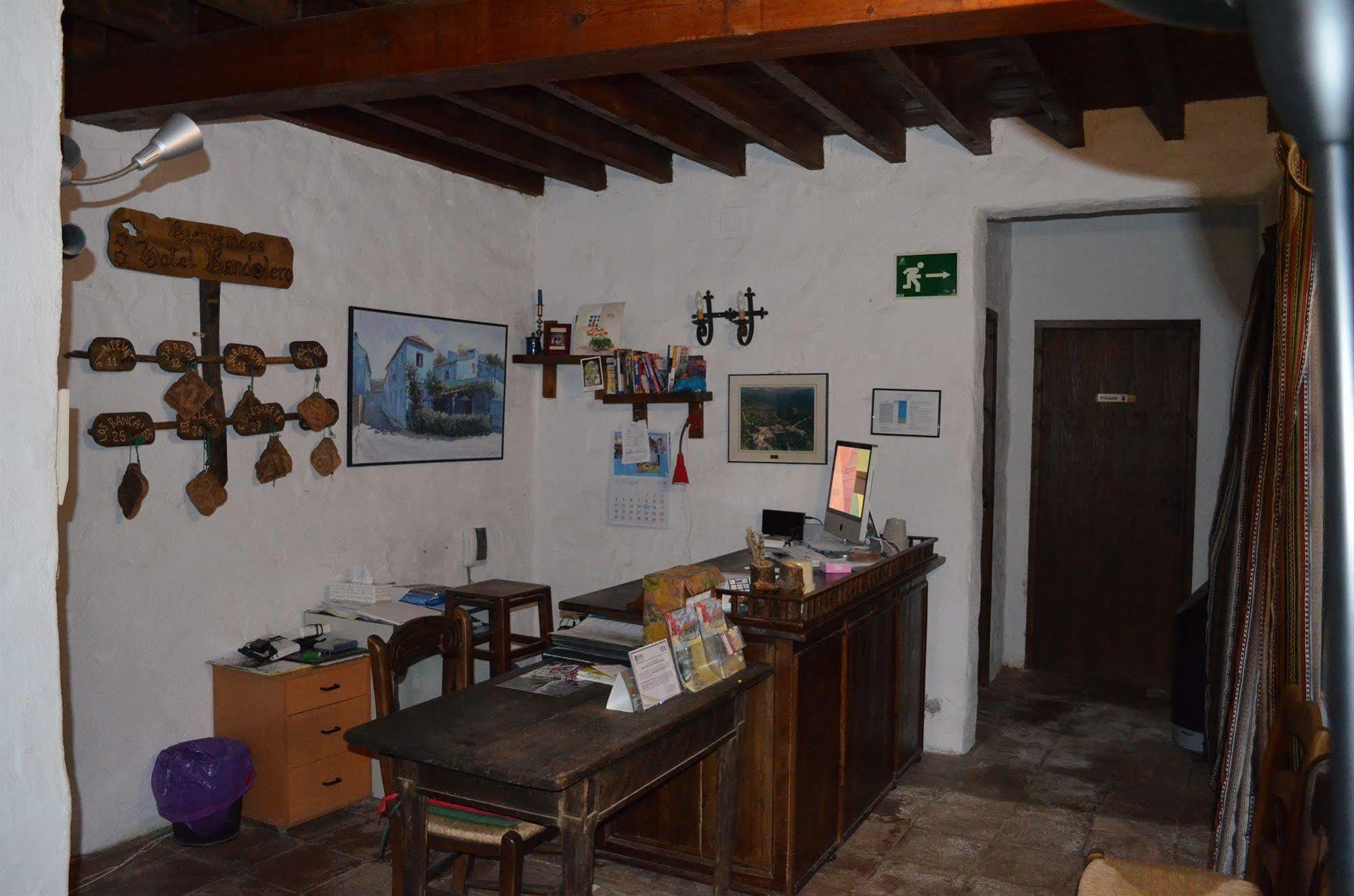 Hotel Restaurante Bandolero Júzcar Esterno foto